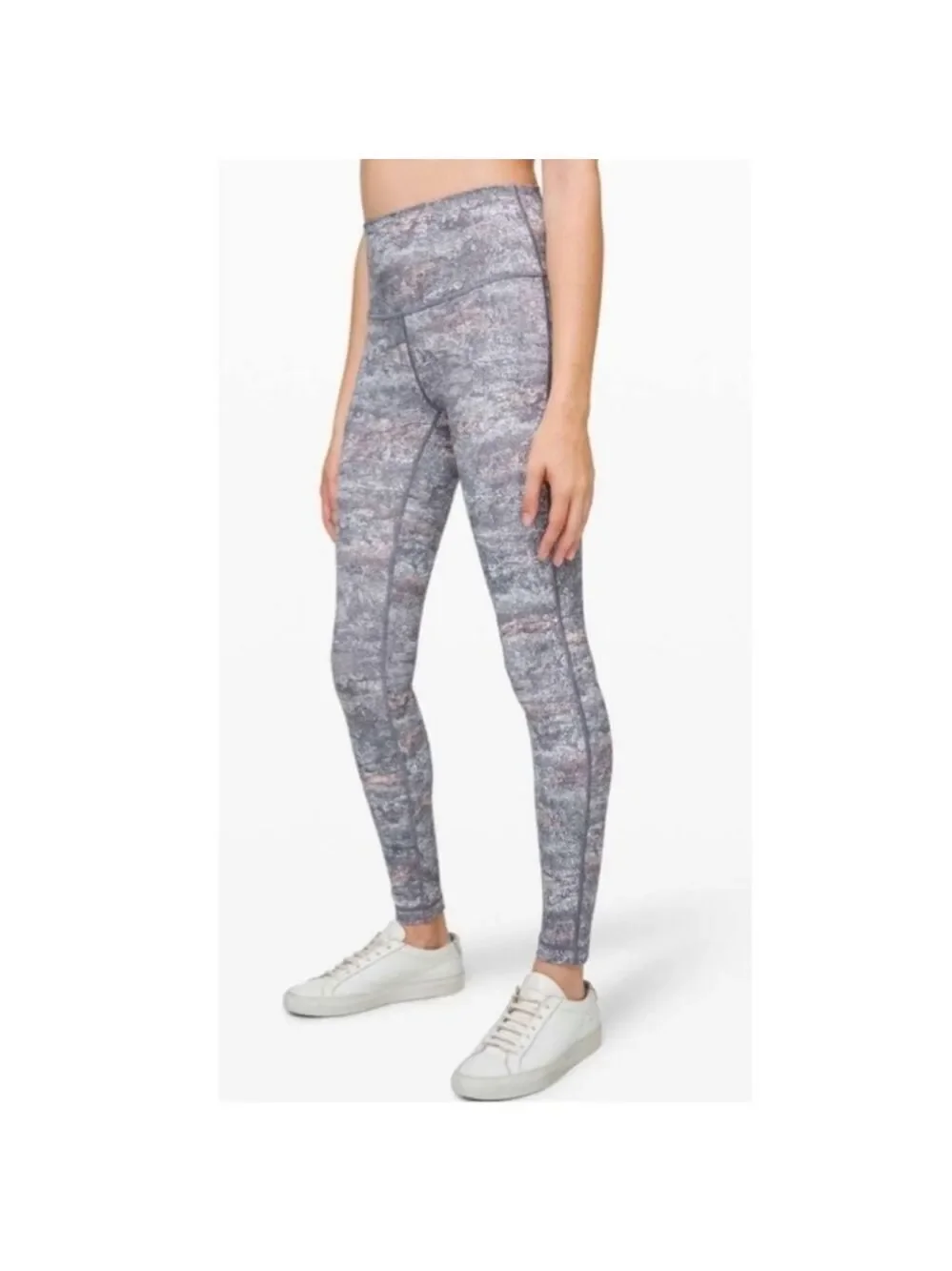 lululemon athletica *excellent used